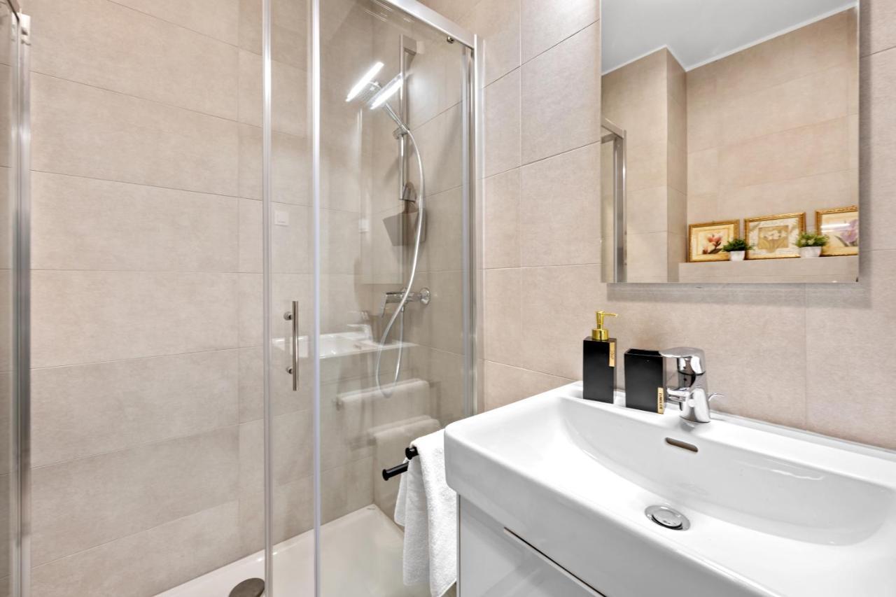 Apartments Karla & Jakov ชิเบนิก ภายนอก รูปภาพ
