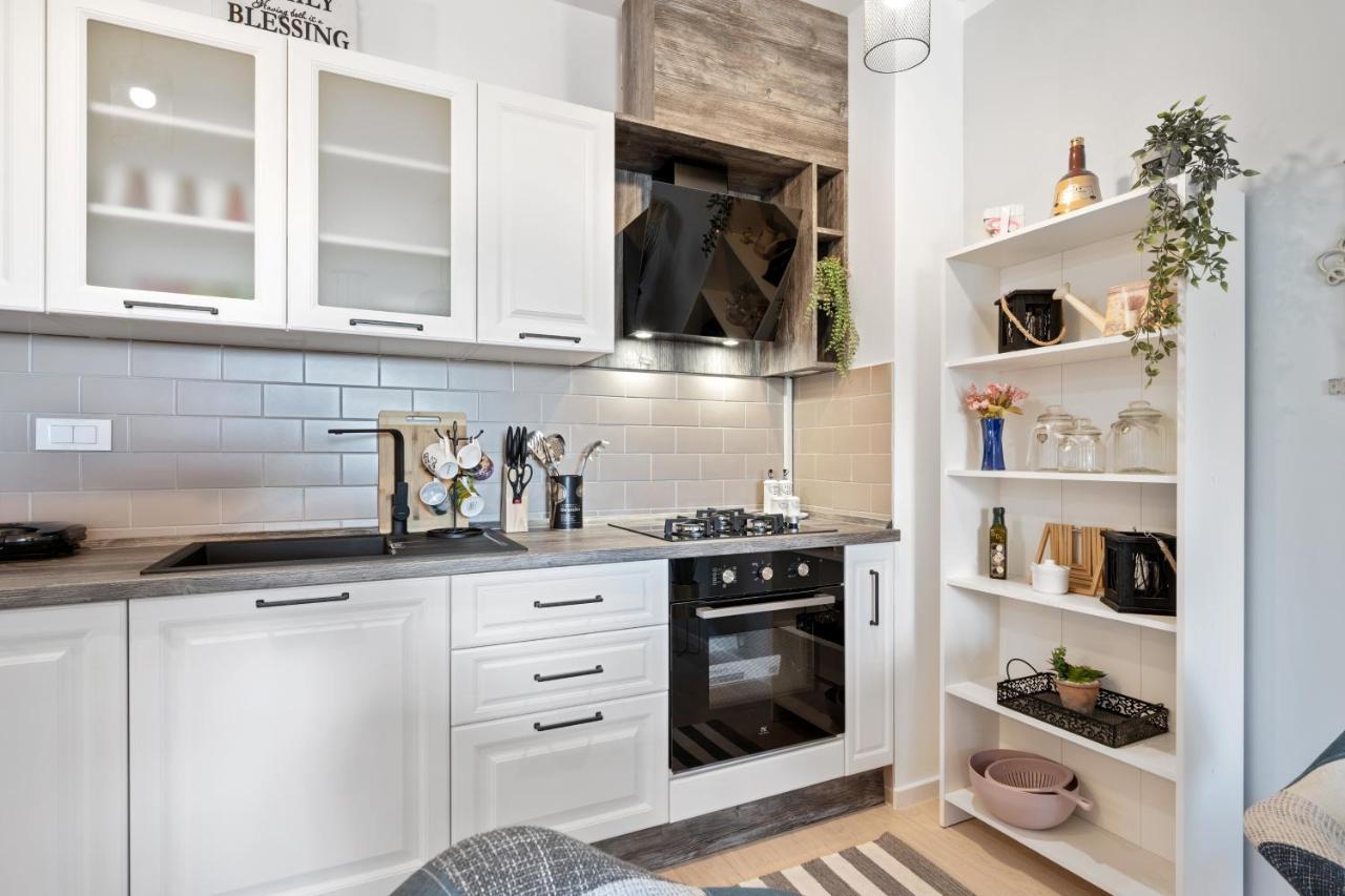 Apartments Karla & Jakov ชิเบนิก ภายนอก รูปภาพ