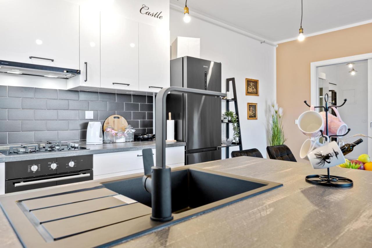 Apartments Karla & Jakov ชิเบนิก ภายนอก รูปภาพ